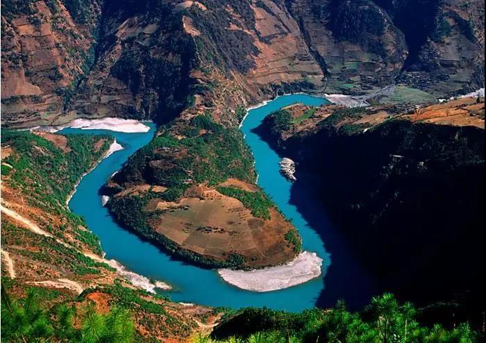 怒江美麗公路開(kāi)通，那些深藏億萬(wàn)年的美景藏不住了